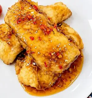 Hình ảnh Cơm Cá Basa phi lê chiên giòn sốt chua ngọt