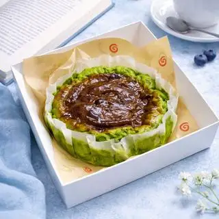 Hình ảnh Matcha Burnt Cheesecake - 1 chiếc full size 10cm