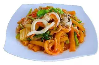 Hình ảnh Nui Xào Mực + Đá me 