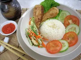 Hình ảnh Cơm đùi gà CHAY mV