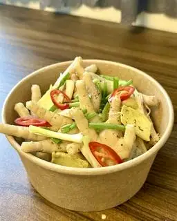 Hình ảnh Chân gà hấp hành 