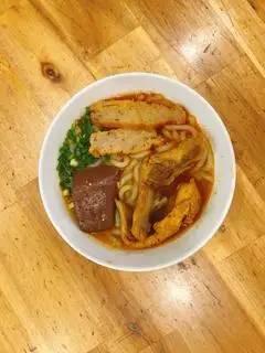 Hình ảnh Bánh canh đỏ sụn