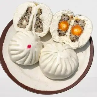 Bánh bao trứng muối - 29.000 ₫ tại Bánh Mì Minh Châu - Hoàng Diệu