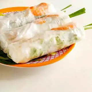 Combo 5 cuốn (2 tôm thịt - 2 tai heo - 1 bì cuốn) - 50.000 ₫ tại Gỏi Cuốn Cô Chi - Lê Quang Định