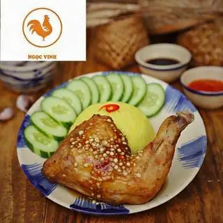 Cơm Gà Xối Mỡ Đùi Góc Tư Xốt Mắm Tỏi - 89.000 ₫ tại Ngọc Vinh - Gà Rán & Cơm Gà Xối Mỡ - Đường Số 30