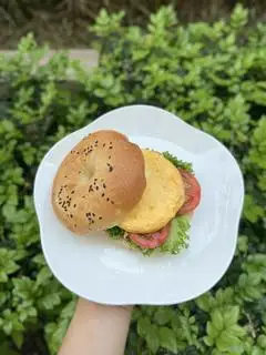 Hình ảnh Bagel Trứng khuấy