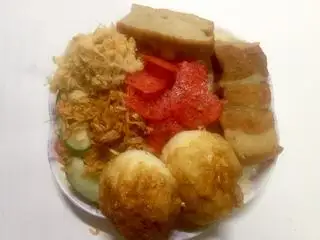 Hình ảnh Xôi Xéo Thịt Kho - Pate - Chả