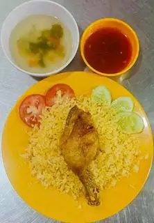 Cơm gà xối mỡ đùi tỏi - 45.000 ₫ tại Bắc Hằng Quán 168 - Cơm Gà Xối Mỡ - Bình Trị Đông