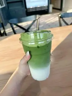 Sữa gấu matcha - 35.000 ₫ tại Team Ăn Vặt - Mì Trộn, Lạp Xưởng Nướng Đá & Gà Rán - Điện Biên Phủ