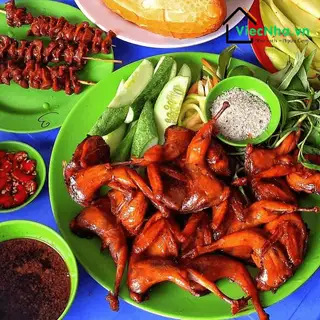 Cút chiên bơ-2 con - 54.000 ₫ tại Nhím - Cá Viên Chiên Nước Mắm - Tôn Đản