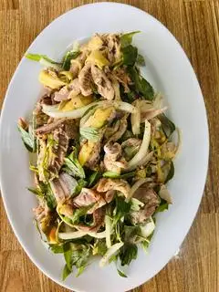 Gà xé phay - 155.000 ₫ tại Cơm Gà Hồng Hạnh - Nơ Trang Long