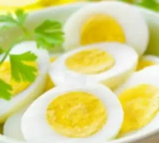 Trứng - 8.000 ₫ tại Bánh Cuốn Tây Sơn - Tiệm Nhà Huy - Thăng Long