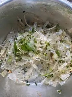 Hình ảnh bánh sợi trộn mỡ hành