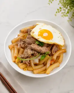 Hình ảnh Nui xào bò trứng