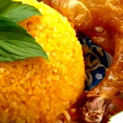 Hình ảnh Cơm chiên đùi gà xối mỡ 