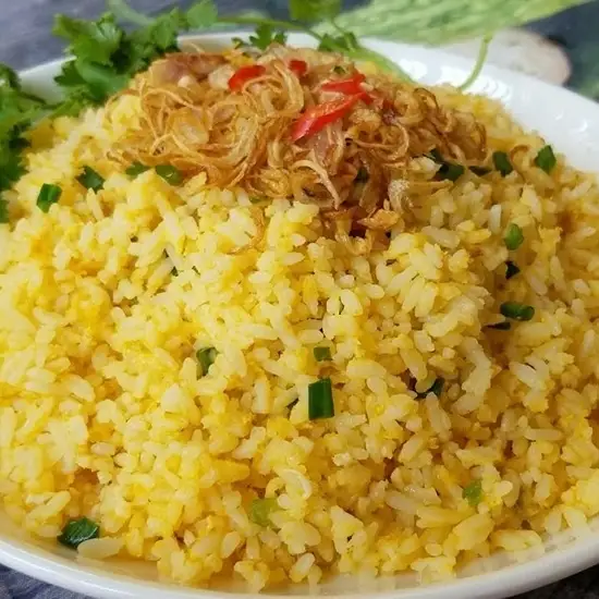 Cơm thêm 1 hộp ( Lớn ) - 15.000 ₫ tại Cơm Gà Xối Mỡ Nga - Phạm Đăng Giảng