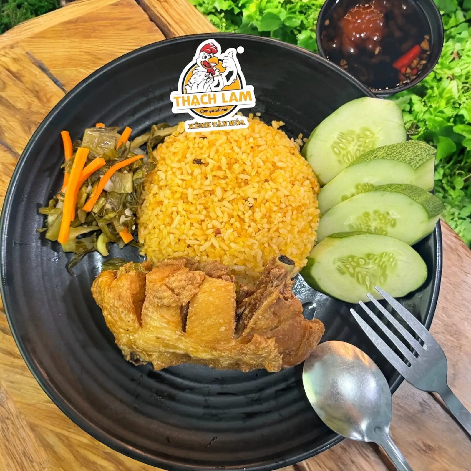 Cơm má đùi ( mông) - 55.000 ₫ tại Cơm Gà Xối Mỡ Thạch Lam - Kênh Tân Hóa