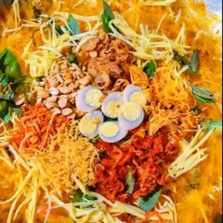 Bánh tráng trộn full topping - 45.000 ₫ tại Ăn Vặt Rio - Lê Thị Riêng