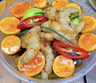 chân gà sốt thái size(L) mix với 100gram trứng non - 100.000 ₫ tại Chân Gà Rút Xương Sốt Thái Nhà By - Chuyên Dùng 9