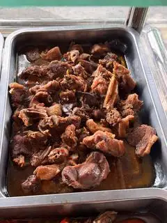 Hình ảnh Cơm gà kho sả