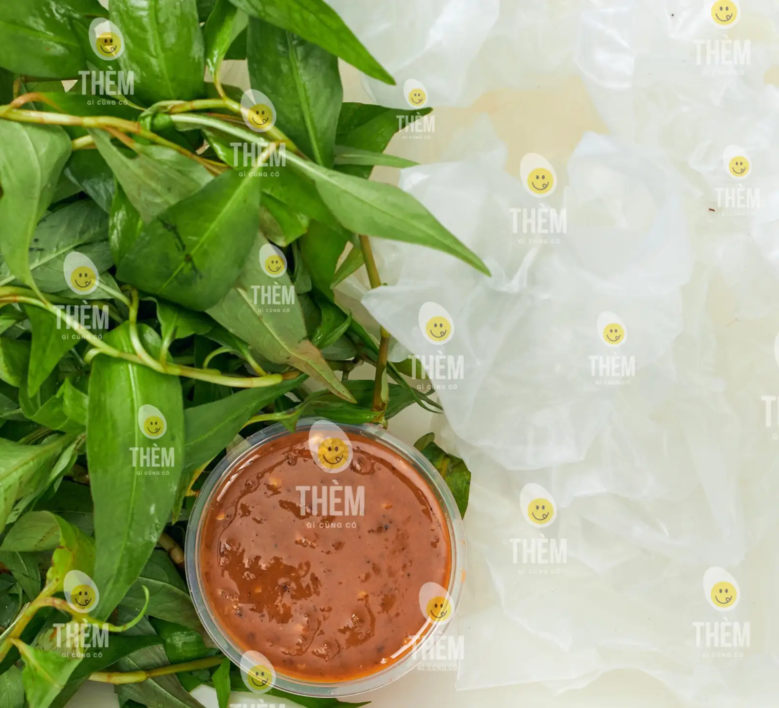 Bánh tráng chấm sốt tắc hành phi - 35.000 ₫ tại Thèm Gì Cũng Có - Bánh Tráng Tóp Mỡ Trứng Lòng Đào - Tôn Đản