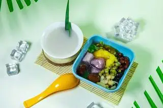 Chè thập cẩm mix - 39.000 ₫ tại Chè Chi Trần - 143 Nguyễn Sỹ Sách