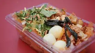 Bánh tráng trộn ( hộp) - 40.000 ₫ tại Bếp Nhà Trầm - Gỏi Cuốn - Bà Hạt
