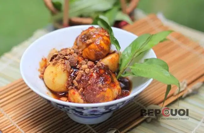 trứng vịt lộn xào me  - 28.000 ₫ tại Tín Real - Cá Viên Chiên & Trứng Vịt Lộn - Sư Vạn Hạnh