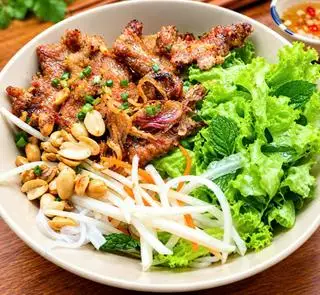 Hình ảnh Bún thịt nướng - không chả giò