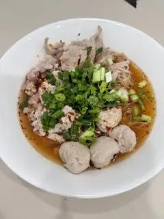 Hình ảnh Hủ Tiếu Tomyum Thịt Heo ( Nước Trong Cay Vừa )