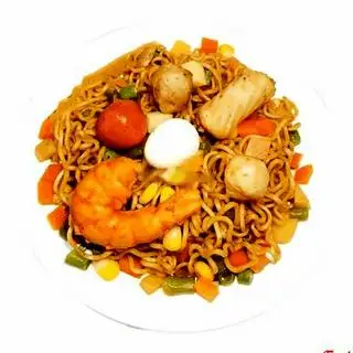 Hình ảnh Mỳ trộn thập cẩm + nước quất