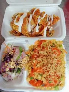 Hình ảnh CƠM RANG GÀ SỐT ME