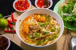 Hình ảnh Bún bò giò cua