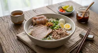 Hình ảnh Hủ tiếu xương - giò