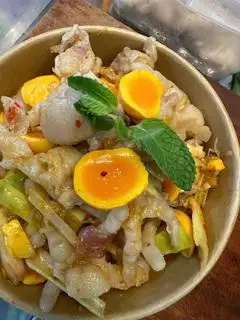 Hình ảnh Chân Gà Sốt Thái Lớn (trứng non)