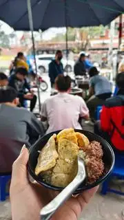 Hình ảnh xôi trứng+ thịt+ chả hoặc pate