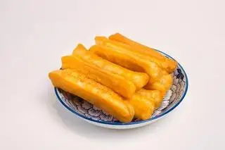 Quẩy - 9.000 ₫ tại Nhà Ngói Phở - Hương Vị Hà Nội Xưa - KDC Nam Viên