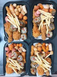 Hình ảnh Combo Box Ăn Vặt Cỡ Lớn