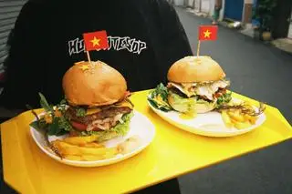 Double beef burger - 105.000 ₫ tại Shake The Bun Burger - Huỳnh Văn Bánh