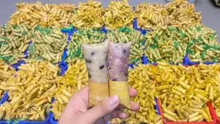 Hình ảnh Bánh là dừa nhân chuối/ 1 cái
