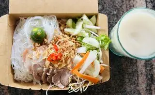 Hình ảnh Bún thường + sữa đậu - 55k