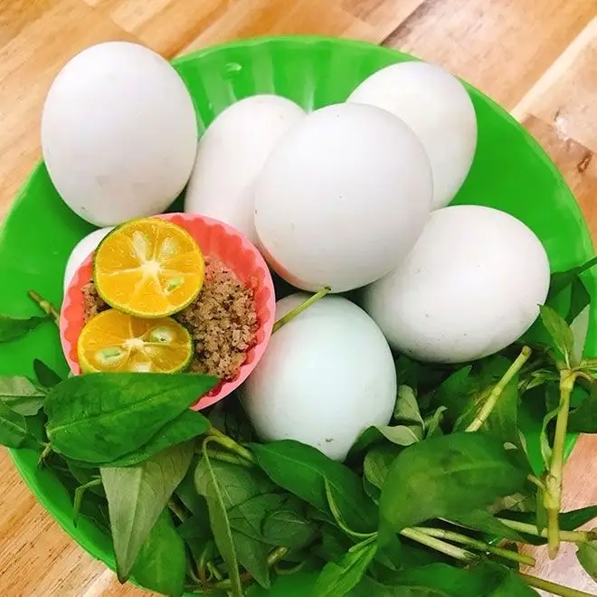 vịt lộn - 12.000 ₫ tại Hủ Tiếu Gõ Sài Gòn Quận 4 - Chung Cư Nguyễn Tất Thành