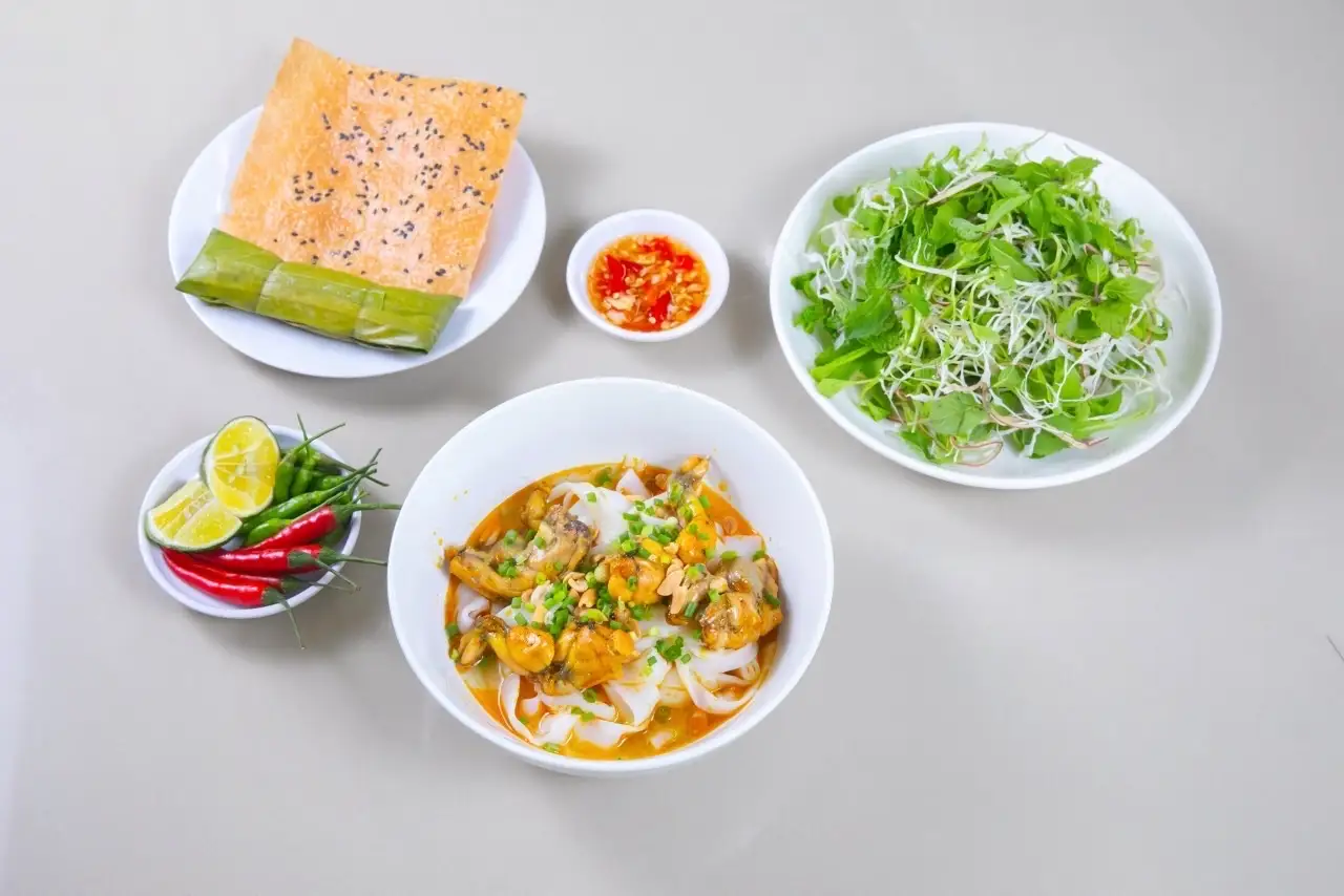 Mì quảng ếch - 68.000 ₫ tại Mì Quảng 3 Anh Em Chính Gốc - Lý Chính Thắng