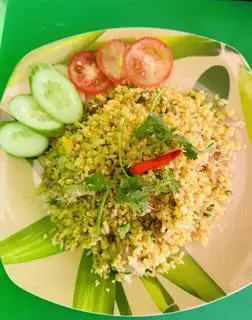Cơm gà xé cá mặn - 85.000 ₫ tại Cơm Gà Bao Bao - Cao Lỗ