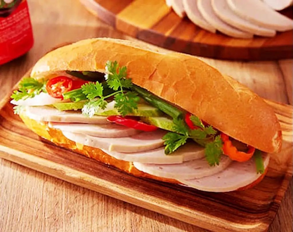 Bánh Mì Chả Lụa - 26.000 ₫ tại Bánh Mì Hà Nội - 96 Cách Mạng Tháng 8