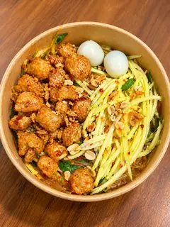 Hình ảnh Bánh tráng dẻo trộn mỡ hành tóp mỡ 2 trứng