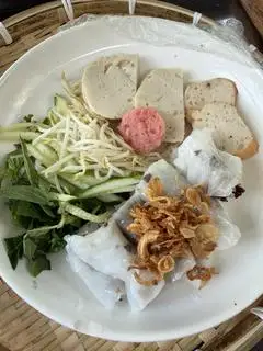 Bánh cuốn chả - không bánh tôm - 45.000 ₫ tại Bánh Ướt & Bánh Cuốn Chiên Tôm - Kênh Tân Hoá