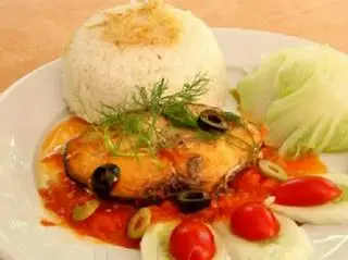 Hình ảnh Cơm cá thu sốt cà chua