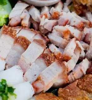 Hình ảnh Thịt đùi quay - 100g