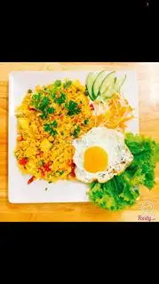 Hình ảnh Cơm Rang Trứng Ốp